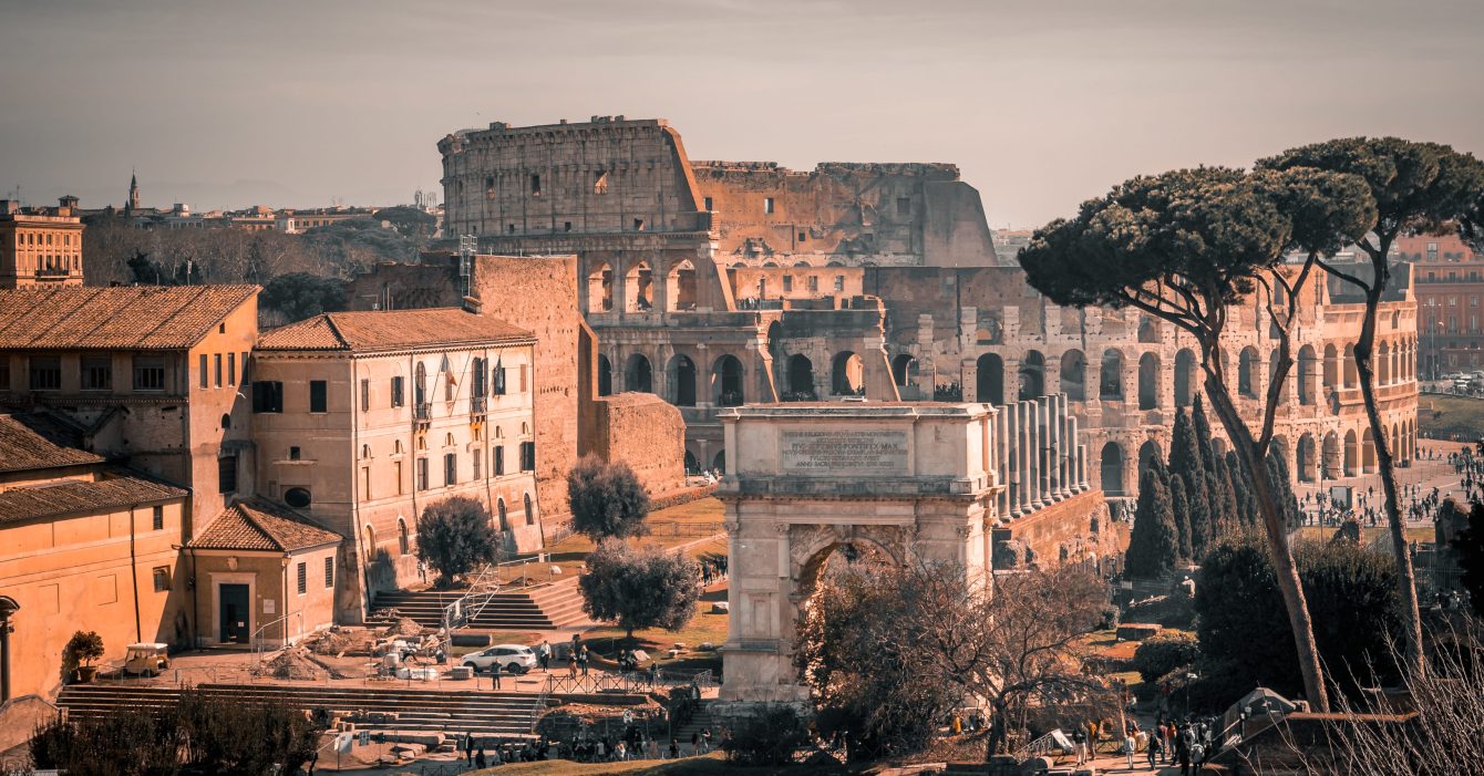 colosseum-amphitheater-rome-italy-grey-sky (1)