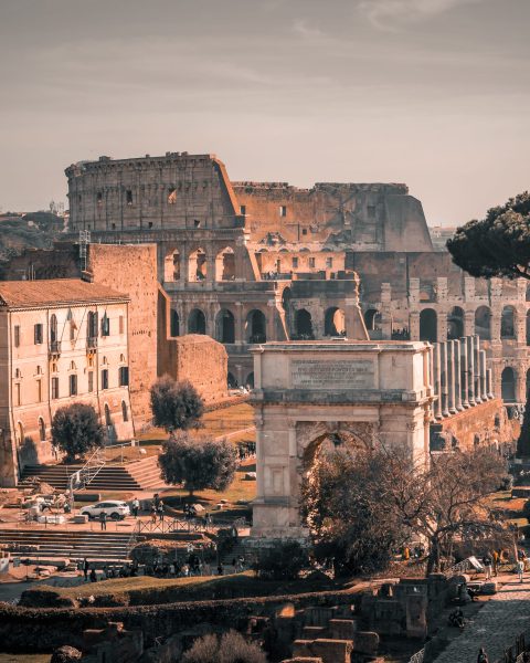 colosseum-amphitheater-rome-italy-grey-sky (1)